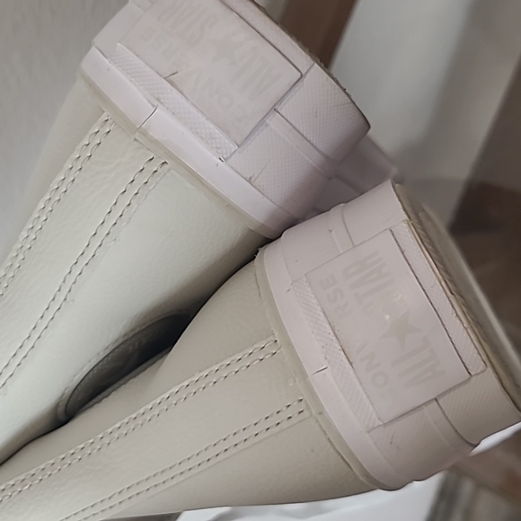 NIB Converse cream leather high top platform sneakers size 10 - Picture 9 of 13